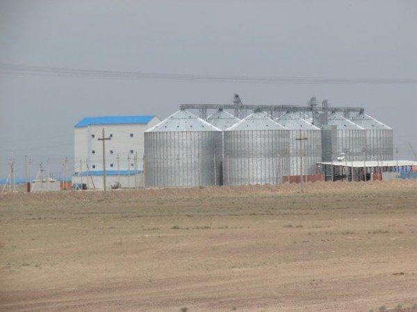 Feed mills