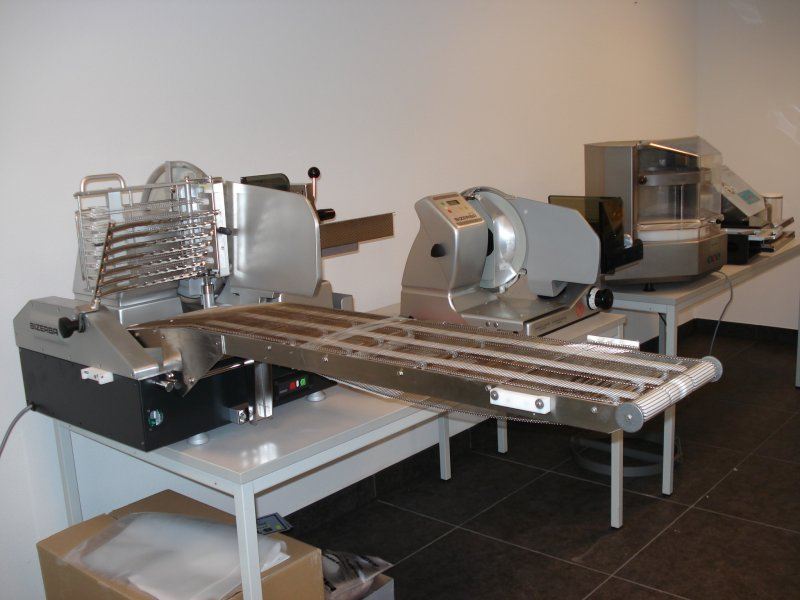 Packing equipment