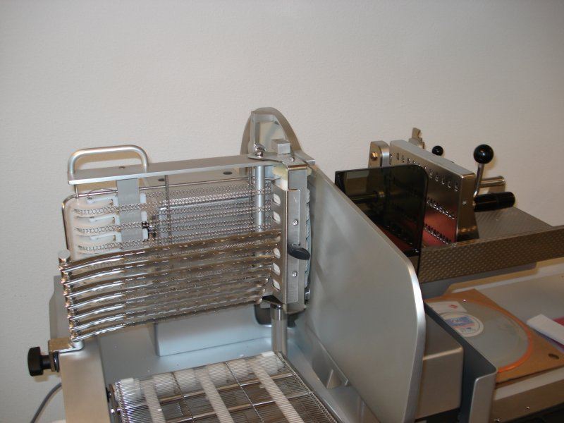 Packing equipment